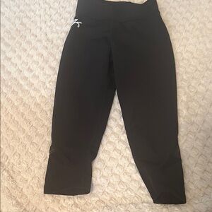 GK Black Cropped Leggings